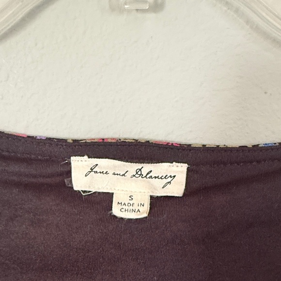 Jane and Delancey Vibrant Floral 3/4 Sleeve Dress - Picture 2 of 5